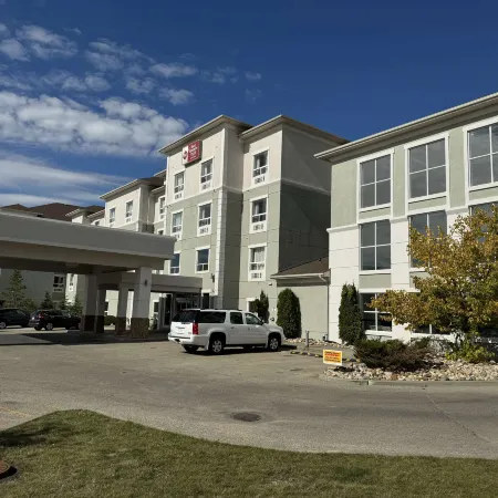 Best Western Plus South Edmonton Inn Suites