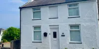Bay View House Hotels near Bangor Cathedral
