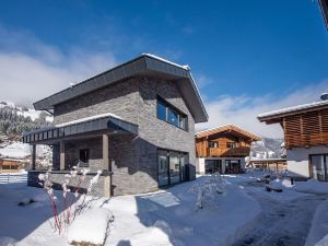 The Village - Chalet Stone House