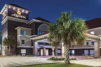 La Quinta Inn & Suites by Wyndham Walker - Denham Springs - Parking