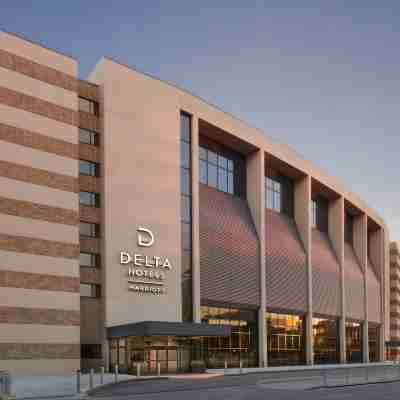 Delta Hotels Calgary Airport in-Terminal Hotel Exterior