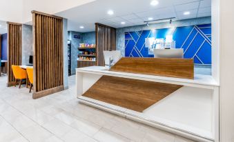 Holiday Inn Express & Suites Cheyenne