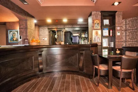 Sea view studio with balcony and private beach