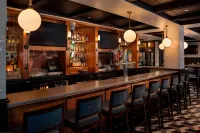 Four Points by Sheraton Norwood - bar
