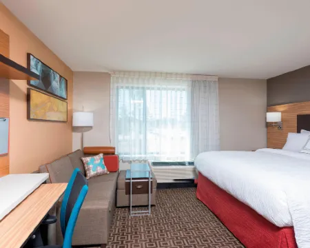 TownePlace Suites Mansfield Ontario Hotels in Ontario