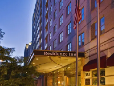 Residence Inn Washington, DC National Mall Hotels near Smithsonian National Air and Space Museum