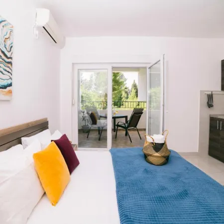 Studio with Balcony and Sea view Отели в г. Улцинь