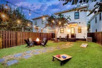 Walk to Forsyth ~ 2mi to Downtown ~ Free Parking ~ Fire Pit ~ Grill Hotels in Midtown Savannah