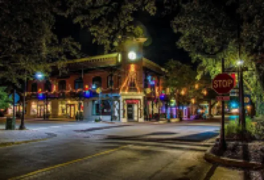 Walk to the Beach & Downtown! Ocean Springs in Perfect Location! Azalea Cottage