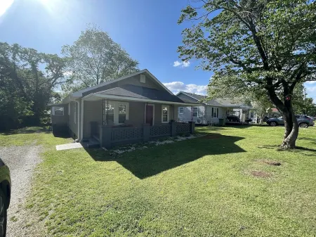 Corporate Leasing in Huntsville/ Harvest/ Madison area. 6 mins to Downtown HSV