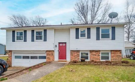 Brand New Luxurious Retreat near Downtown Vermilion and Beach Отели в г. Вермилен