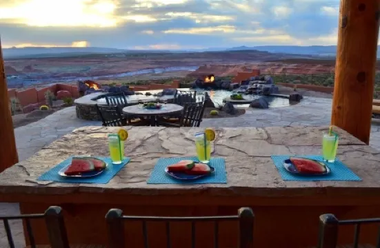 KOKOPELLI HOUSE-Enchanting/Luxurious Desert Southwestern Home w/Panoramic views!