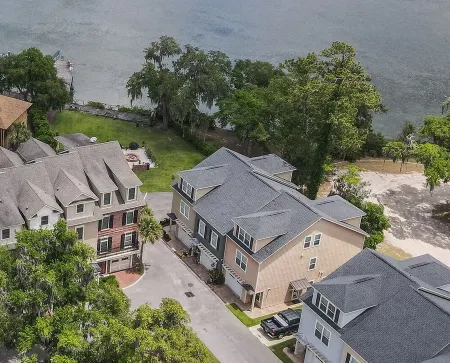 Modern Coastal Escape on Beaufort's Battery Creek