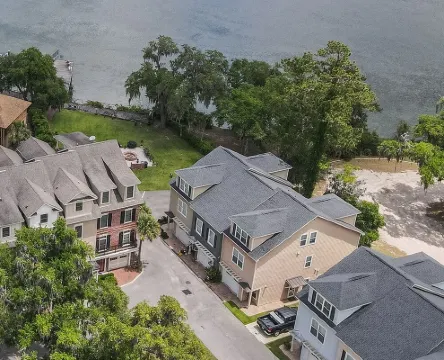 Modern Coastal Escape on Beaufort's Battery Creek