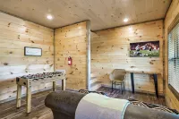 Newly Built Cabin! Hot Tub! Foosball! 5 MI to Pigeon Forge! Mountain Views!