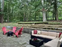 Rustic Log Cabin - Walking Distance to Village!