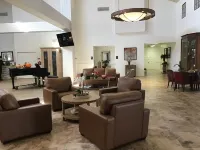 Desert Retreat with Golf course and Mountain views.  Pickle Ball, Tennis, Pools!