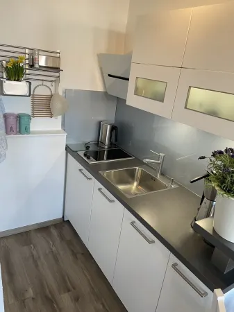 Great one-room apartment right on Greetsiel harbor