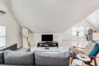 The Third Floor A-Frame with King Bed