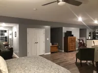 Newly Constructed Second Floor Modern Studio Apartment Unit 2 ~ Sleeps 6