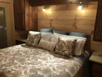 Romantic Getaway! 15 min to Lake Lure / Chimney Rock / 45 Min Blue Ridge Parkway