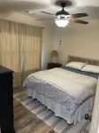 New Cabin in woods at pickwick.  3 BR 2 bath,  near Stateline ramp & state park