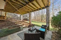 Excellent Roswell Location! Quiet Basement Apartment in Private Setting!