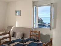 Sea view apartment close to restaurant and hiking trail
