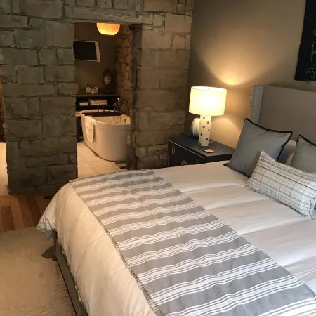 Downtown MainStreet Penthouse 1BR five star Rental with parking overlooking main