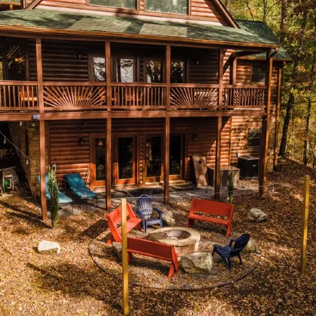 Nature's Retreat - 4 Br, Hot Tub, Game Room, Firepit - Near Blue Ridge!