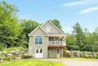 Peaceful Maine Home with Mountain Views Hotels near Stanley Museum