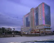 海灘步行可達&市中心 可加熱泳池&6座高爾夫球車&遊戲室 度假屋 - 4 星級