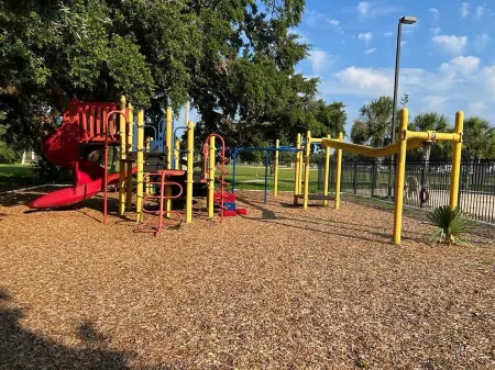 Lake front cottage in St. Augustine