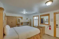 Bear Lake Charming Apt w Kitchen