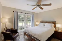 Private home on 18th hole of Beautiful Butternut Hills. 25 Minutes to Hayward!