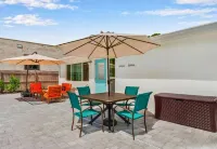 Beach Bliss: Heated Pool, 2.7Miles to Beach, Free Parking 🌊🌴 #RelaxationAwaits