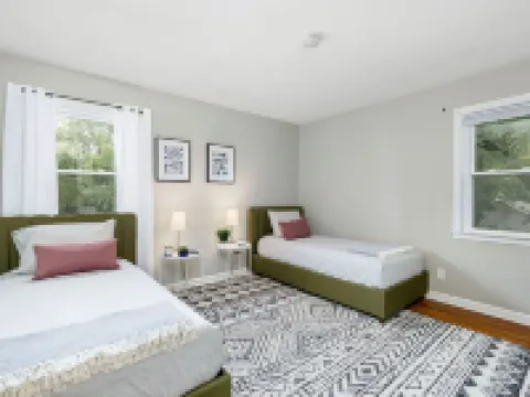 Bexley Breeze ✦ High-Speed Wi-Fi ✦ King Bed Hotels in Bexley