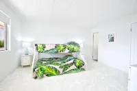 Retro Condo Extreme High End finishings Hotels in 