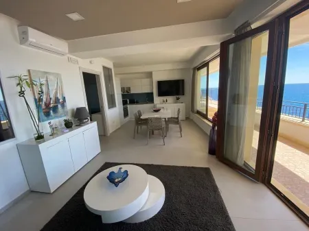 Villa sul Mare, il Mare Dalla tua Camera da Letto, 20 Scalini e ti Puoi Tuffare