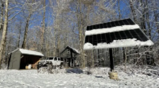 Camp Newbury: 100% off grid. 2 log cabins, pavilion, trails and shooting range.