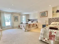 3 bedroom character town house on the edge of the Blackdown hills 惠靈頓酒店