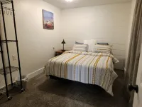 3 bedroom! Wifi! Huge covered patio! Kitchen! Private parking!