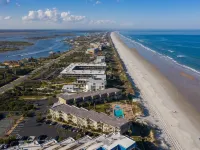 Coquina A203- Steps to the Beach 克雷森特海灘酒店