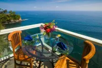 Stunning, majestic, oceanfront location, with an unmatched view. Hilo 2 miles.