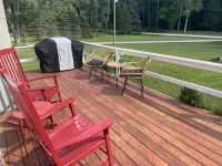 Hot Tub 15 Minutes to Boyne and Nubs! 메이플 리버 타운쉽 호텔