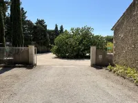 La Maison d'Alfred the charm of an old farmhouse at the foot of the luberon Hotel a Cavaillon