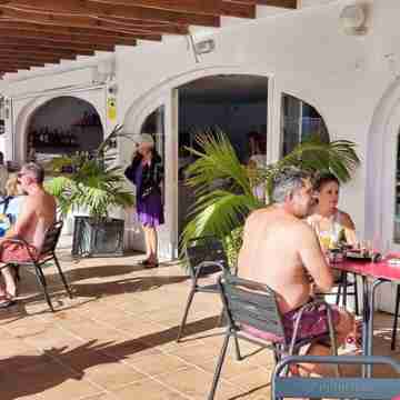 Sunny Terrace Wonderful Views Complex with2 Pools with AC Dining/Meeting Rooms