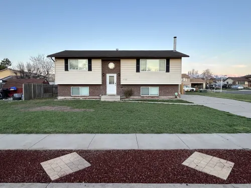 Ray's Place Hotels in Roy