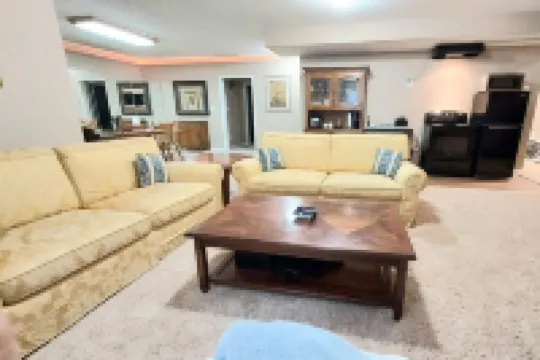Full Basement of 1,600 Sqft Close to Grand Teton and Yellowstone Park.