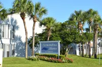 Walk to Beach - Updated Amelia Island Townhome Near Fort Clinch and Downtown